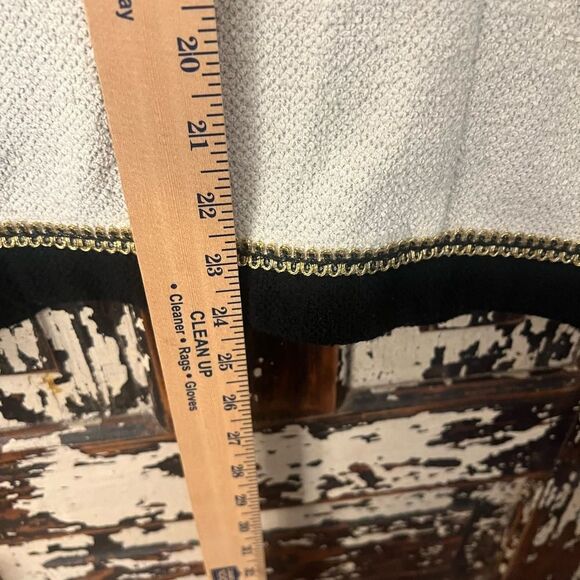 Vintage Caron Chicago white and black women’s Blazer. Very Chanel like. Size 14 - Picture 5 of 6